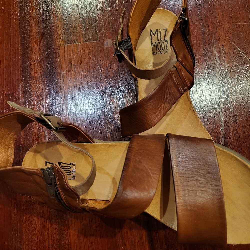 Miz Mooz Sandles